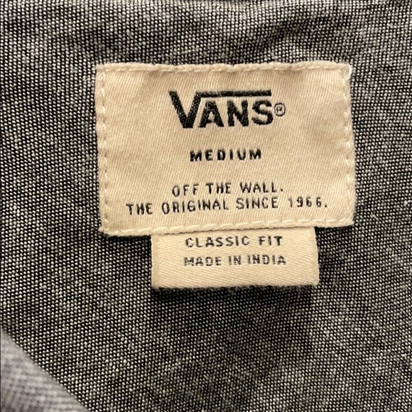 Vans Button front short Sleeve Shirt - Picture 2 of 3